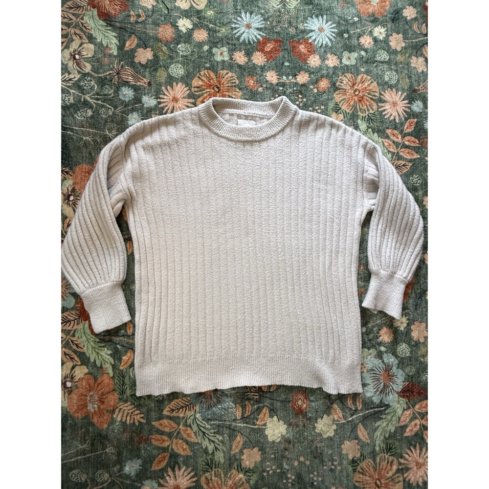 Aerie Oversized Fuzzy Knit Buttercream‎ Crew Sweater Size M Cream Pullover Warm